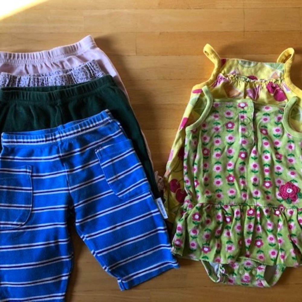 Summer pants and cute summer onsie outfits. Size: 6 months